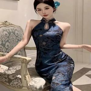 새로운 레트로 프린트 치파오 드레스 섹시하고 매력적인 여성의 몸매를 돋보이게 하는 슬리밍 여름 신상 중국풍 개선된 원피스 실크 드레스