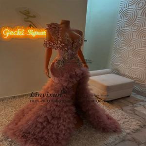 맞춤형 3D 플로어스 인어공주 스타일 프롬 드레스 아소 에비 반짝이는 비즈 크리스탈 이브닝 가운 롱 아프리칸 사이드 러플 웨딩 파티 드레스