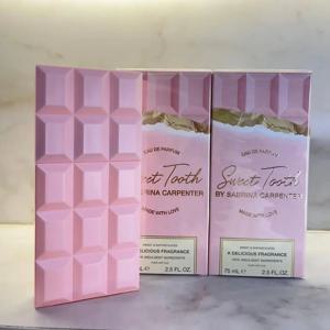 사브리나 카펜터 스위트 투스 미 에스프레소 향수 체리 베이비 카라멜 드림 플로럴 프루티 향 초콜릿 외관 디자인 향수