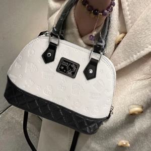 헬로 키티 카와이 만화 캐릭터 여성용 핸드백, 싱글 숄더백 – 헬로 키티 팬들을 위한 완벽한 선물