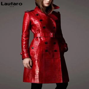 Lautaro 가을 긴 붉은 악어 인쇄 가죽 트렌치 코트 여성 벨트 더블 브레스트 우아한 영국 스타일 패션 2021
