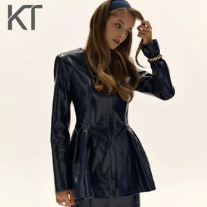 KT 2026 새로운 우아한 빈티지 여성용 네이비 블루 및 블랙 에나멜 가죽 페플럼 웨이스트 블레이저 & 하이 웨이스트 미니 스커트