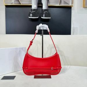 디자이너 니치 레트로 바게트 백 여성용 새 패션 숄더백 고급 감각 언더암 퍼스 고품질 가죽 가방