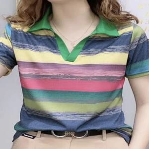 세련된 반팔 레인보우 스트라이프 폴로 셔츠 여성 티셔츠 2026 여름 컬렉션 엄마를 위한 살살 보정되는 포켓 손수건 탑