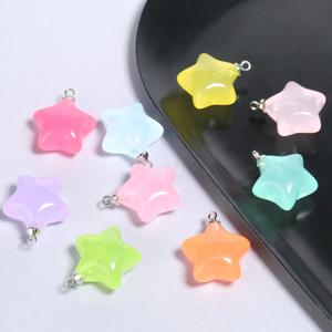 10 개/몫 20x17.5mm 여러 가지 빛깔의 아크릴 참 스타 참 펜던트 쥬얼리 만들기 Diy 키 체인 팔찌 목걸이 액세서리