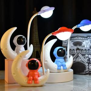 창의적인 달 우주비행사 야간등, 침실 장식용 LED 소형 책상 램프, 크리스마스 선물