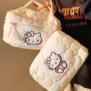 Sanrio 헬로 키티 스퀘어 메이크업 가방 Kawaii 더블 지퍼 여행용 수납 가방 휴대용 크림 소프트 클라우드 화장품 세면 용품 핸드백