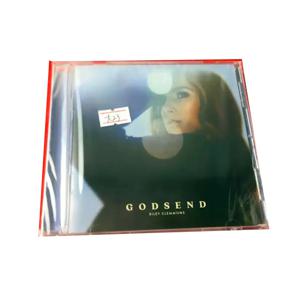 CD 라일리 클레몬스는 팝 음악의 부드러운 질감과 기독교 음악의 영적 핵심을 결합한 작품입니다.