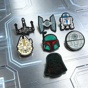 7pcs 스타워즈 에나멜 핀 세트 - 스톰트루퍼 다스 베이더 밀레니엄 팔콘 데스 스타 R2-D2 만화 브로치 컬렉션 선물