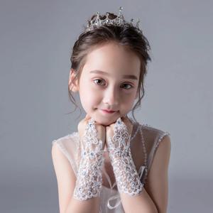 2019 패션 뷰티 소녀 레드 화이트 핑거리스 웨딩 장갑 레이스 신부 웨딩 액세서리 무대 공연을위한 파란색