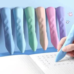 초등학생을위한 3 개/상자 구멍 지우개 잔류 물 없음 부스러기 없음 깨끗한 지우개 펜 이미지 스킨 특대 아트 포즈