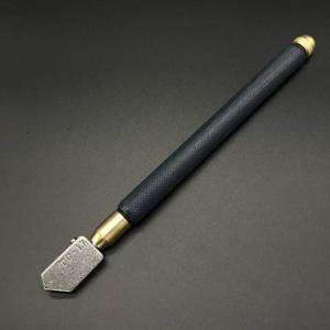 토요 TC-17 유리 타일 커터 (금속 손잡이, 174mm 직선 절단, 다이아몬드 커터 헤드, 스틸 블레이드, 미끄럼 방지, DIY 프로젝트용)