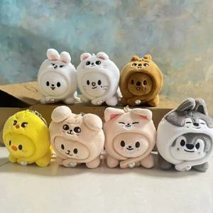 SKZOO 한국 서울 아이돌 소년 플러시 키체인 스트레이 키즈 플러시 장난감 파티 인형 공식 동일 스타일 팡 캔 펠릭스 생일 선물