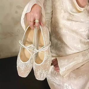 2026 여성 레이스 메리제인 슈즈 스퀘어 토 리본 플랫 쿠션 슬립온 레트로 우아한 데이트 구두