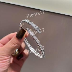 스네이크팔찌 뱀뼈팔찌 못 팔찌 못모양 뱅글 한줄 체인 커플 금색 손목 뱅글팔찌 못팔찌