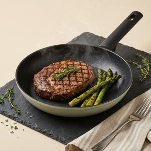 눌러붙음X매직쉐프 가벼운 인덕션 후라이팬 28cm 궁중팬 안전한 코팅팬 선착순21명 한정_도마증정