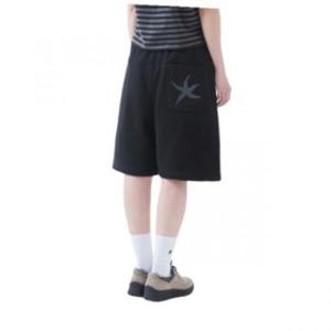 더콜디스트모먼트 THE COLDEST MOMENT TCM back logo half sweat pants (black) 25040723 607114