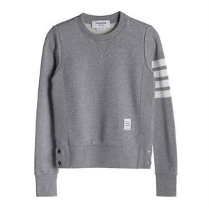 [톰브라운] 루프 백 클래식 맨투맨 FJT002A 00535 055