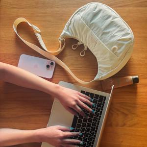 그레고리 수지 하프문 숄더백 S - IVORY WHITE(UD665003)