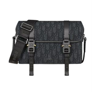 디올 Dior Hit the Road 플랩 스트랩백 1ESPO333YKY_H03E