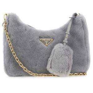 26 SS 프라다 로고 플라크 지퍼 리나일론 시어링 골드톤 체인 숄더백 1BC204VZOO2EC9