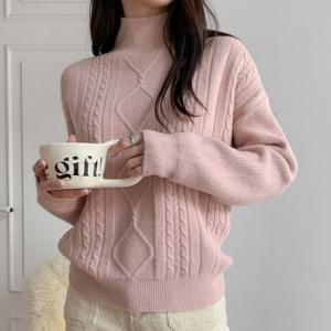 [브이와이][VY] 여자 터틀넥 FW 캐시니트 하프골지 꽈배기 니트_