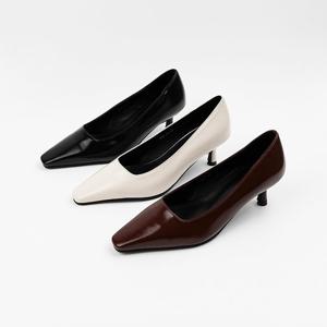 [신난다슈] 여성 구두 펌프스 힐 5cm 3종 여자 정장 구두 발편한 미들힐 사각코 VE263819