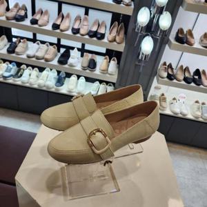 엘칸토 HC10 여성아이보리버클장식로퍼 LCWC43U61339