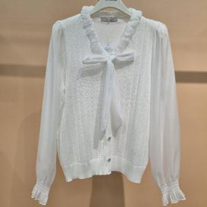 라티움 HC34 팔부분쉬폰어깨셔링신축성좋은 니트블라우스 T2621bl03