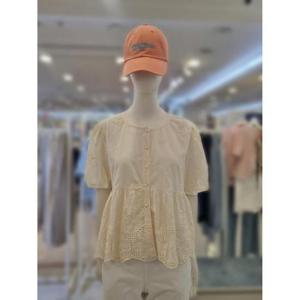 부루앤쥬디 세이브존03 부루앤쥬디 꽃 펀칭홀 블라우스 SAVBBKBQGBL001B