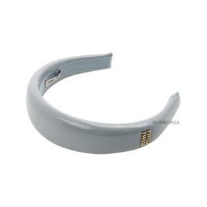 [미우미우] FW24 여성 페이턴트 레더 헤어밴드 5IH025 069 F0164