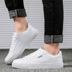 하얀색 남성 슬립온 캐주얼 운동화 단화 데일리 코디