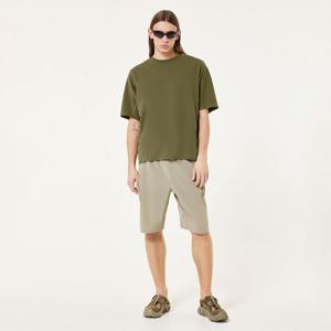 오클리 래티튜드 플라이트 티(FOA4068257CE)