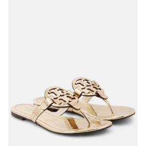 토리버치 Miller 메탈릭 레더 통 샌들 P01022835