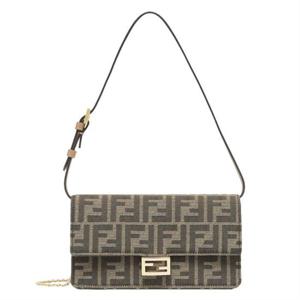 펜디 바게트 체인 지갑 8M0498A98PF0A6E_B