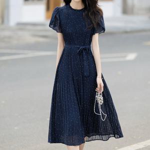 [리블리크]솔틴 도트 플리츠 롱 원피스_RE2OP087