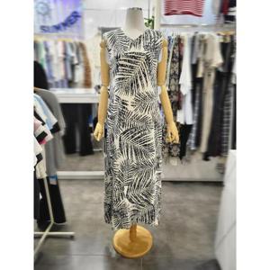 밸리걸 세이브존01 나뭇잎 패턴 민소매 브이넥 롱원피스 603870