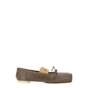 MM6 메종 마르지엘라 엠보싱 스퀘어 토 플랫 S59WZ0103P7436 T8092 TP949051798