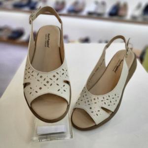 [허시파피]여성 초경량  컴포트 샌들 ARA3FQ025