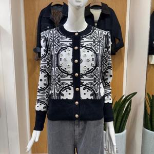 클리지 DP01 펄 플라워 자수 니트 가디건 CP8WKC16