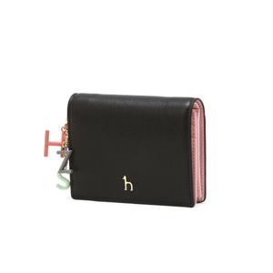 [헤지스]HIWA6E617BK_여성 블랙 퍼피장식 소가죽 반지갑