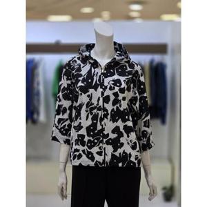 소고트리아나 세이브존07 페인팅 플라워 점퍼 L2GA08