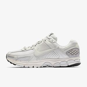 나이키운동화 NQK BV1358-001 줌 보메로 5 SP