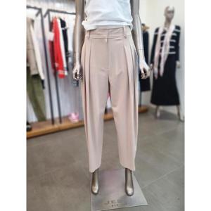 제시뉴욕 세이브존05 핀턱 포인트 배기핏 세미 팬츠 DE1-SZNSPW1010BG