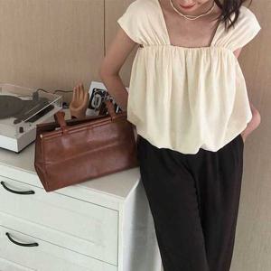 슈팅스타 / 스퀘어넥 주름 민소매 나시 블라우스 225534