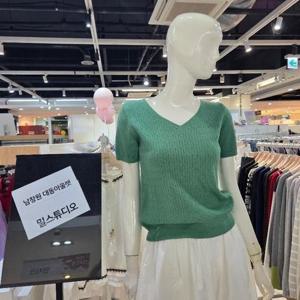 밀스튜디오 DP02 브이넥반팔니트티 LS4KTS113