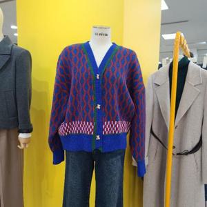 르피타 DP01 금단추패턴 니트가디건 L251UKT101