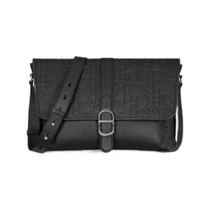 디올 라지 디올 데일리 메신저 백 플랩 디올 그래비티 레더 앤 그레인드 카프스킨 블랙 1ESME197LLG-H00N