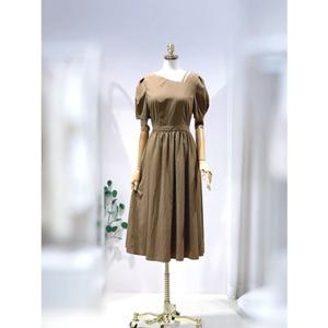 올리브데올리브 (OW5MO425) 넥 변형 플레어 원피스