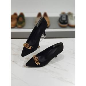 한슈 세이브존03 골드 체인 스웨이드 펌프스 7cm AGHS677818biA